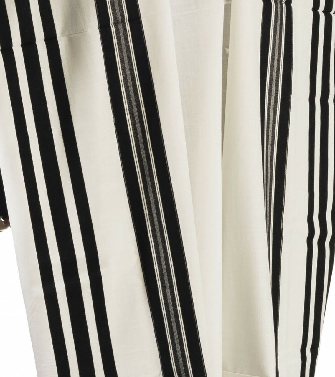 TALIT KAL KANESHER WOOL Black & White